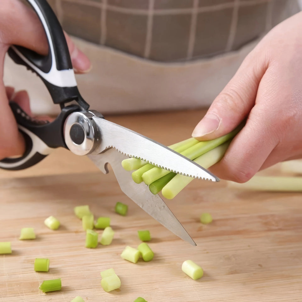 1 Black Multifunctional Kitchen Scissors with An Ergonomic Handle, Suitable for Cooking, Baking, and Meal Preparation