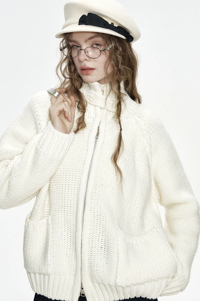 ELFSACK 2024 Winter New Arrivals Stand collar loose red knitting cardigan for women with zipper pockets threaded closure