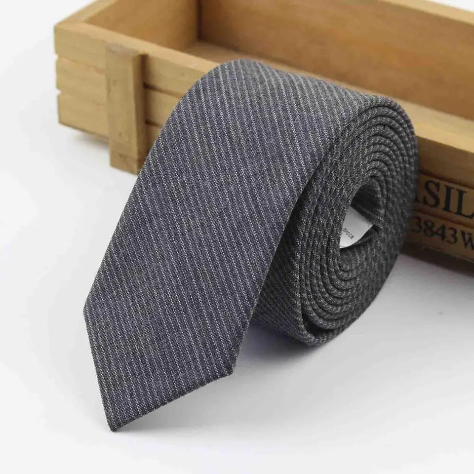 Commercial Luxury 100% Wool Tie Classical Color Black Grey Necktie Mens Fashion Neckties Designer Handmade European Style Ties