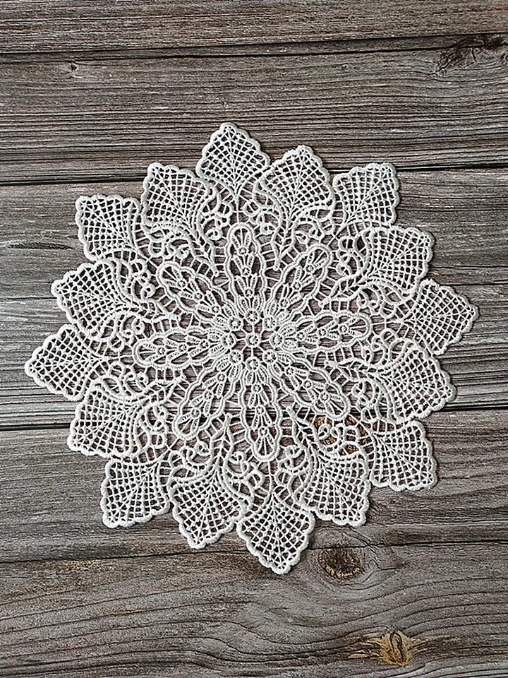 Pastoral Round Hand Crochet Cotton Placemat For Dining Kitchen Restaurant Coaster Balcony Coffee Table Mat Christmas Decoration