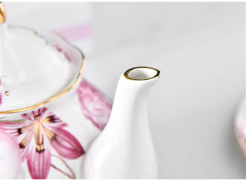 400ML European Bone China Teapot English Afternoon Tea Set Teapot High-Grade Porcelain Coffee Pot Heat Resistant Kettle Pot