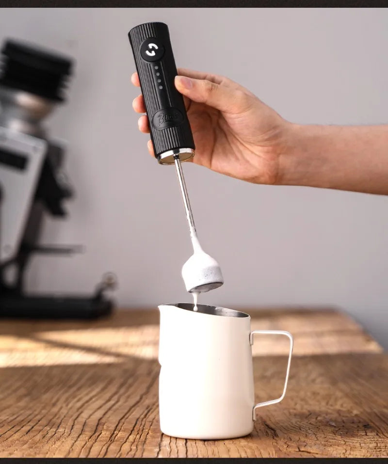 2025 New Milk Foamer Bincoo Coffee Frother Rechargeable Handheld Coffee Milk Electric Handle Blender Egg Beater Espresso Tool