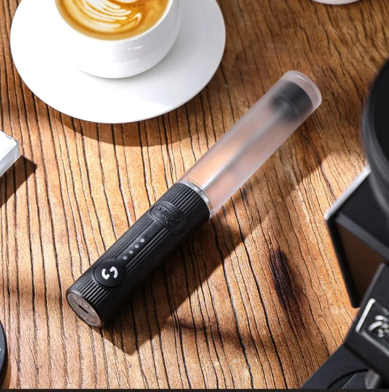 2025 New Milk Foamer Bincoo Coffee Frother Rechargeable Handheld Coffee Milk Electric Handle Blender Egg Beater Espresso Tool