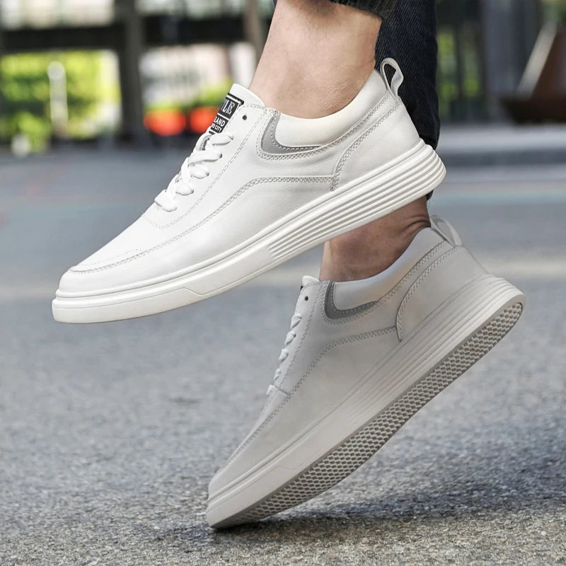 Genuine Leather Men Skateboard Shoes Youth Sneakers Designer Brand Vulcanize Footwear Fashion Male Casual Shoes New Trend Flats