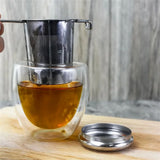 Tea filter, high-quality stainless steel, extended folding handle, tea drain with lid, multi-purpose tea filter with anti scald