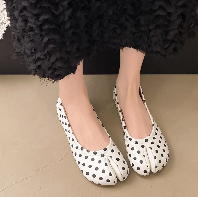 New Korean Style Women's Split-Toe Loafers Shallow Cut Ballet Flat Slip-Ons with Comfortable Mary Jane Spring/Autumn Tabis Shoes
