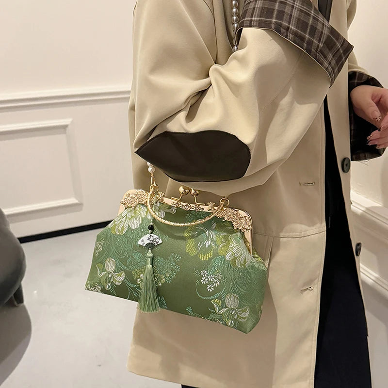 Chinese Style Embroidered Snap-button Shoulder Bags Cheongsam Traditional Exquisite Women's Handbag Red Bridal Pearl Wedding Bag