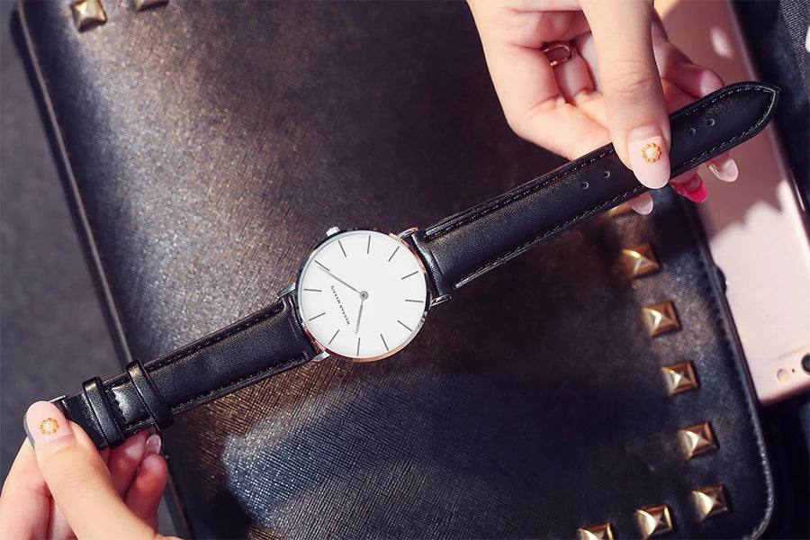 1 Set Women Leather Watches Minimalist Style 6.9mm Ultra Thin Dial Black Gift Box Adjuster Spare Strap Women's Dress Wristwatch