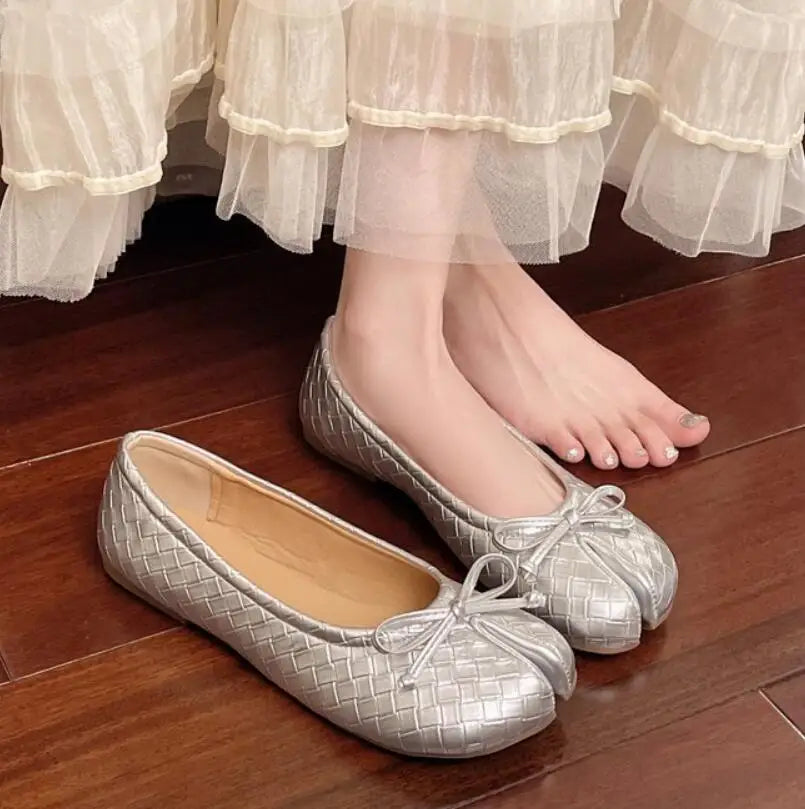 New Korean Style Women's Split-Toe Loafers Shallow Cut Ballet Flat Slip-Ons with Comfortable Mary Jane Spring/Autumn Tabis Shoes