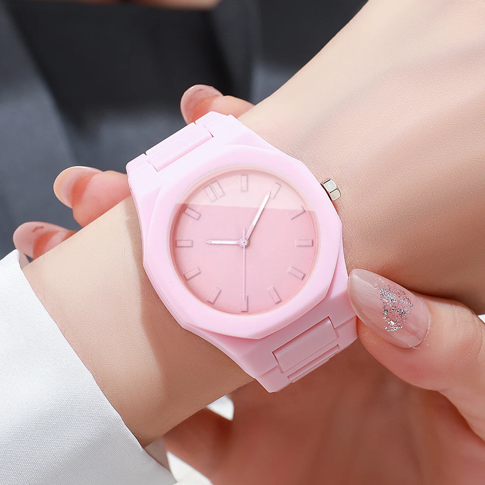Casual Plastic Strap Women Quartz Wristwatch Fashion Simple Dial Quartz Watches For Ladies Clock Reloj Mujer (Without Box)