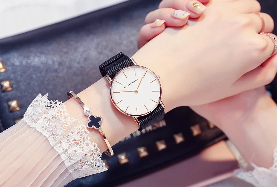 1 Set Women Leather Watches Minimalist Style 6.9mm Ultra Thin Dial Black Gift Box Adjuster Spare Strap Women's Dress Wristwatch