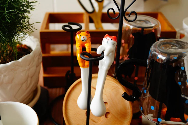 Hot SALE Kitchen Tool Novelty Gift Ceramic Cartoon Cute Cat Animal Spoon Hanging Coffee Dessert Spoon Unique Ice Cream Flatware