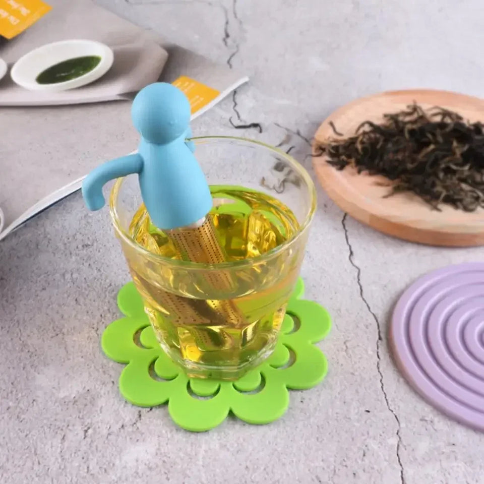 1PC Reusable tea maker Stainless steel tea filter Kitchen Restaurant Garden Accessories Creative humanoid tea filter