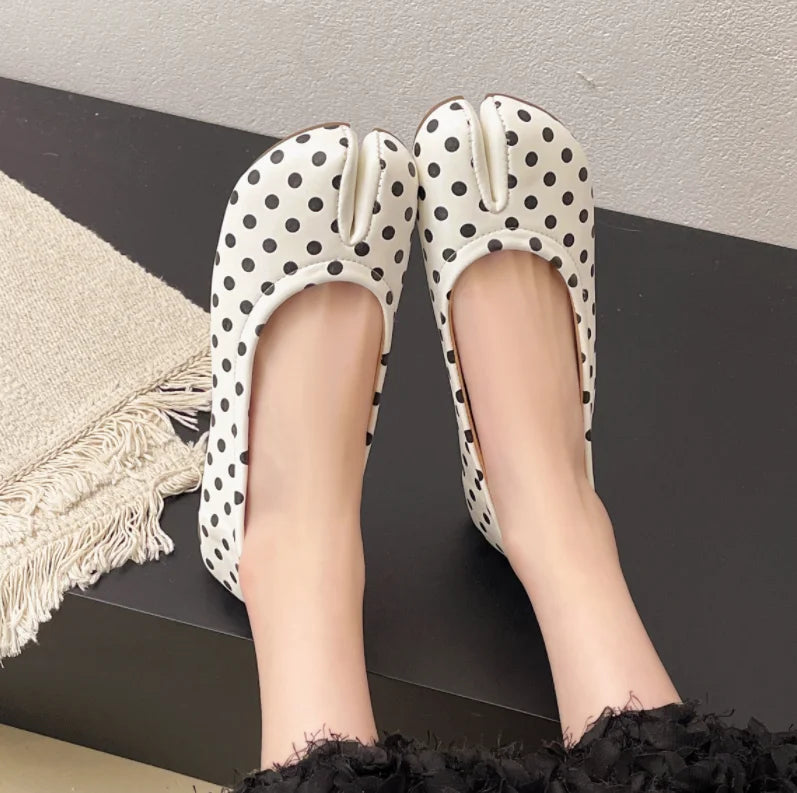 New Korean Style Women's Split-Toe Loafers Shallow Cut Ballet Flat Slip-Ons with Comfortable Mary Jane Spring/Autumn Tabis Shoes