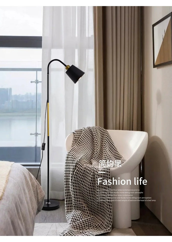 Floor Lamp Simple Floor Lamp Floor Light Wrought Iron LED Standing Lamp Adjustable Lamp Head Standing Reading Light for Living R