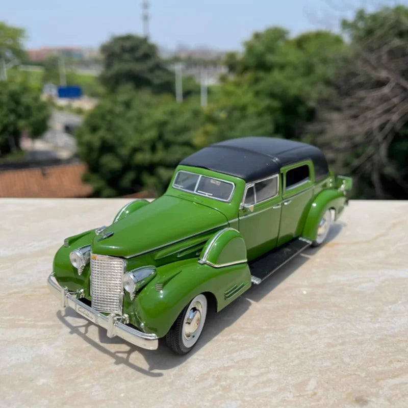 Diecast 1:32 Scale Cadi Alloy Simulation Vintage Classic Nostalgic Car Model Boy Souvenir Toy