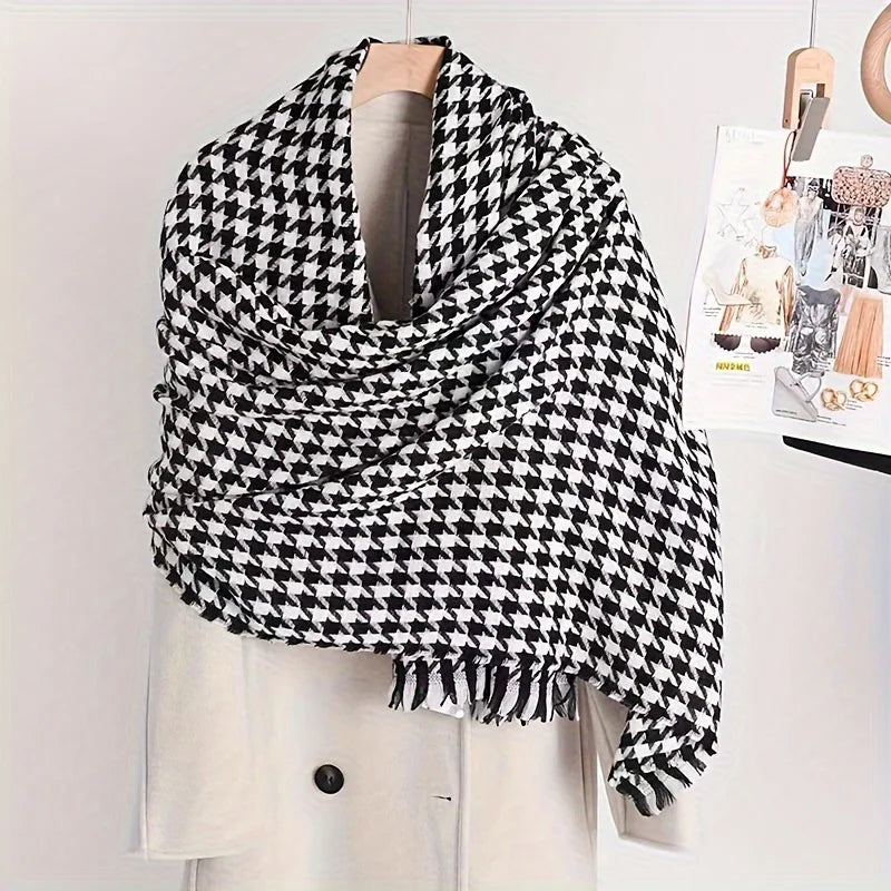 Winter Fashion Black White Plaid Scarf for Women Men Classic Warm Chunky Soft Cashmere Feel Scarves Match Overcoat Knitted Shawl