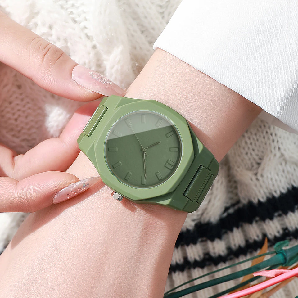 Casual Plastic Strap Women Quartz Wristwatch Fashion Simple Dial Quartz Watches For Ladies Clock Reloj Mujer (Without Box)