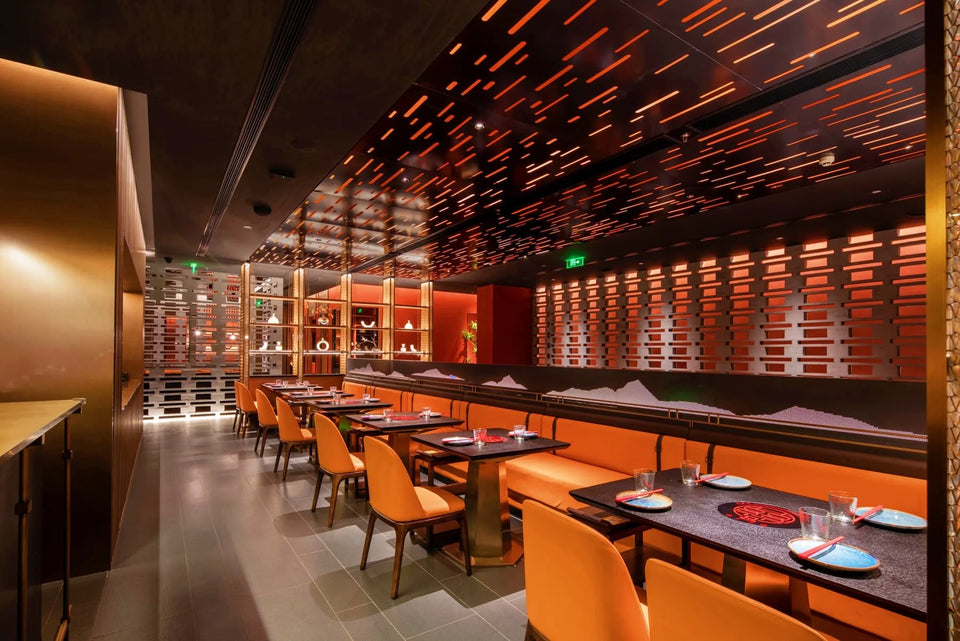 Custom Restaurant Interior Decoration Design Modern Restaurant Dining Table Set Commercial Metal Frame Bar Counter
