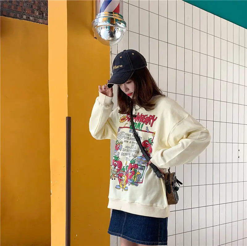 Harajuku Retro Top Strawberry Print Sweatshirt  Women Loose Streetwear Sweatshirts American  Oversized Pullovers