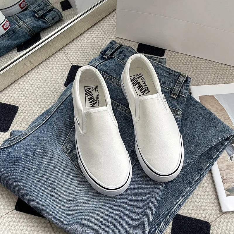 Canvas Shoes Women Couple Slip on Flat Comfortable Casual Shoes Fashion Platform Ladies Vulcanized Shoes Zapatillas Mujer 2025