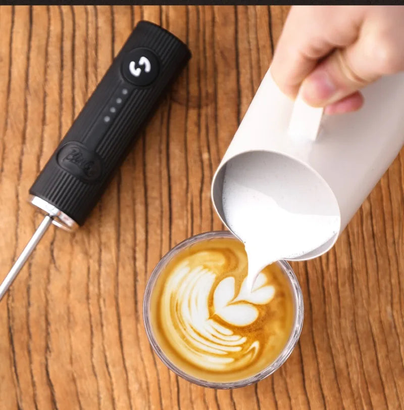 2025 New Milk Foamer Bincoo Coffee Frother Rechargeable Handheld Coffee Milk Electric Handle Blender Egg Beater Espresso Tool