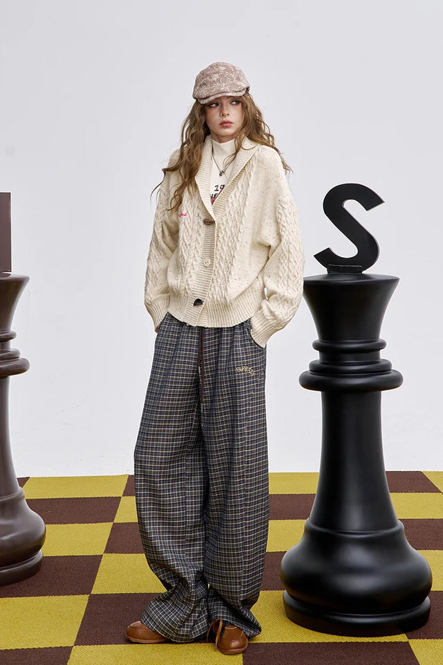 ELFSACK 2025 Winter New Arrivals Casual Loose Embroidered Plaid Long Pants For Woman