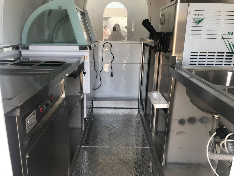 2025 Netherlands Standard Commercial Food Trailer Cart School Food Truck Van With Stocks For Shipping