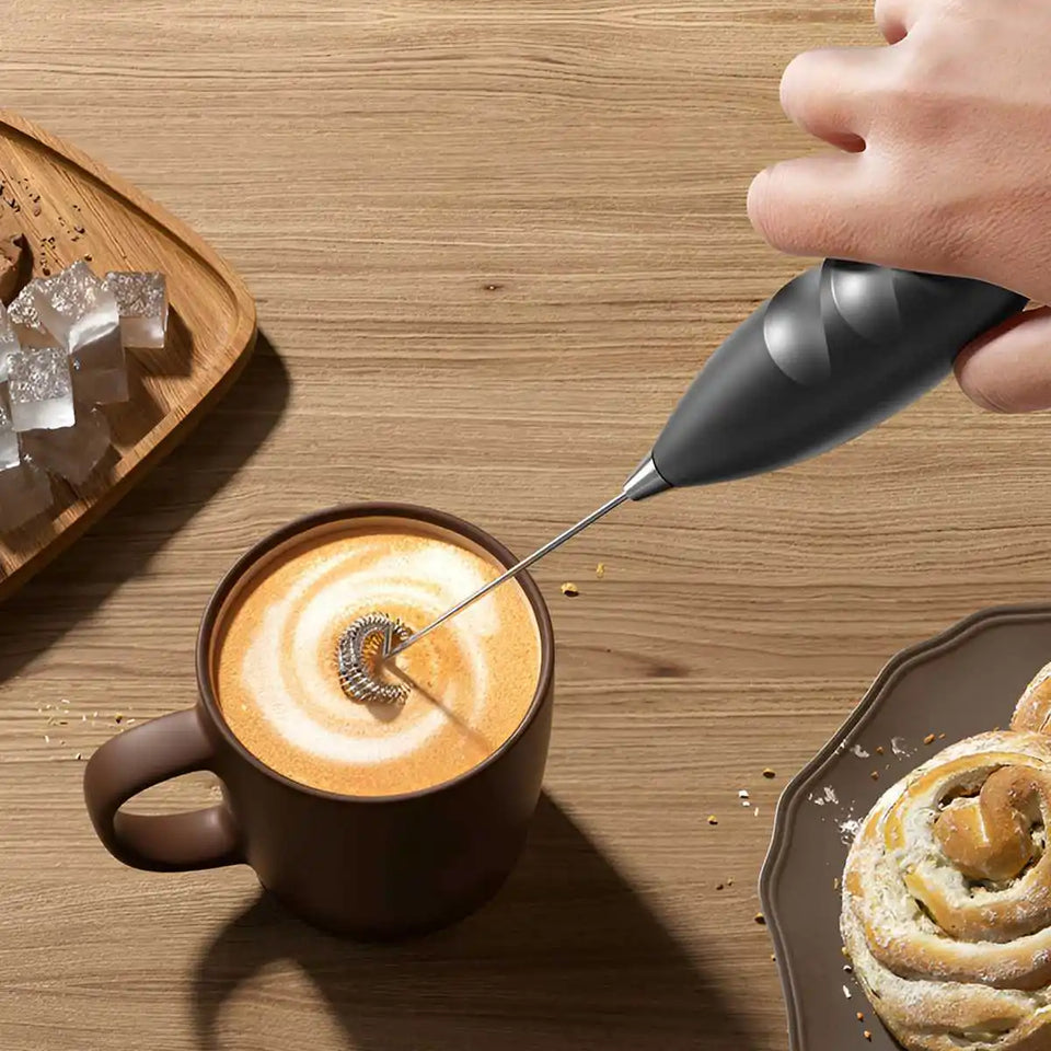 Coffee Electric Milk Frother Electric Whisk Cordless Electric Beverage Mixer Suitable for Coffee Matcha Kitchen Accessories