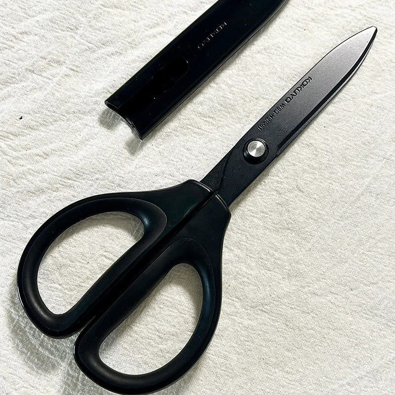 KOKUYO SAXA Curved Scissors for Effortless Cutting Non-stick Fluorine/Titanium Coated Safety Round Tip Portable Safe Craft Tools