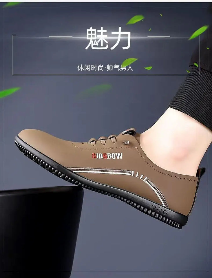 Retro Leather Shoes for Men Summer 2025 New Outdoor Lightweight Men's Loafers British Peas Shoes Men's Moccasins Tenis Masculino