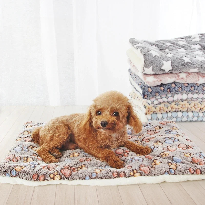 Four Seasons Universal Cat Litter Pet Mat Soft Cat and Dog Sleeping Mat Blanket Thickened Pet Mat Dog Kennel Non-slip Cushion