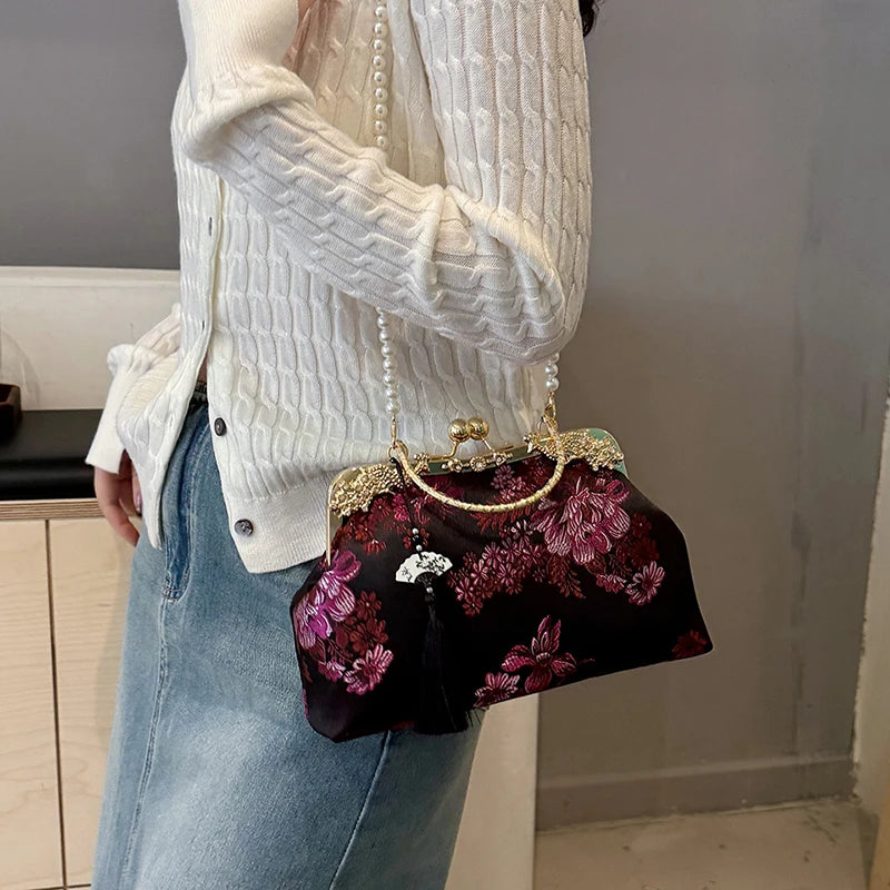 Chinese Style Embroidered Snap-button Shoulder Bags Cheongsam Traditional Exquisite Women's Handbag Red Bridal Pearl Wedding Bag