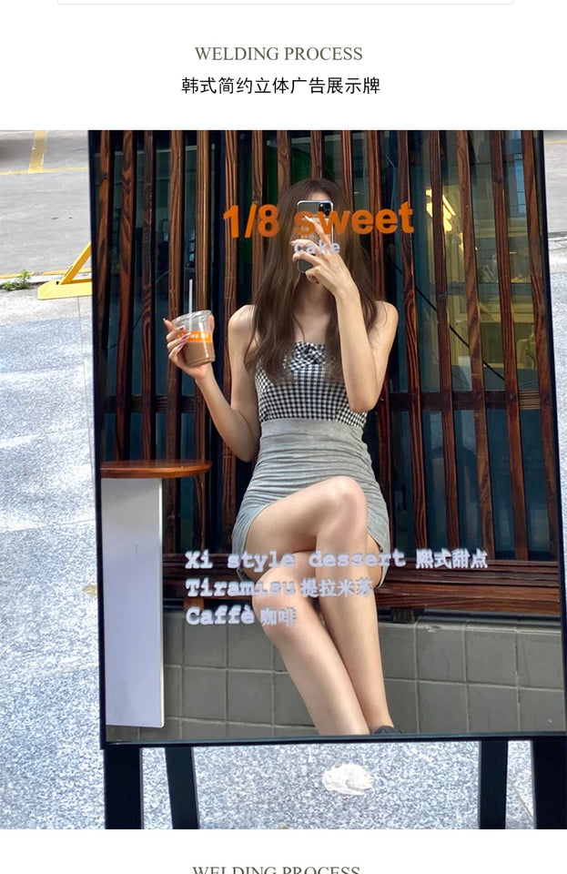 Outdoor photo mirror floor-to-ceiling clothing store display board door sign billboard mirror