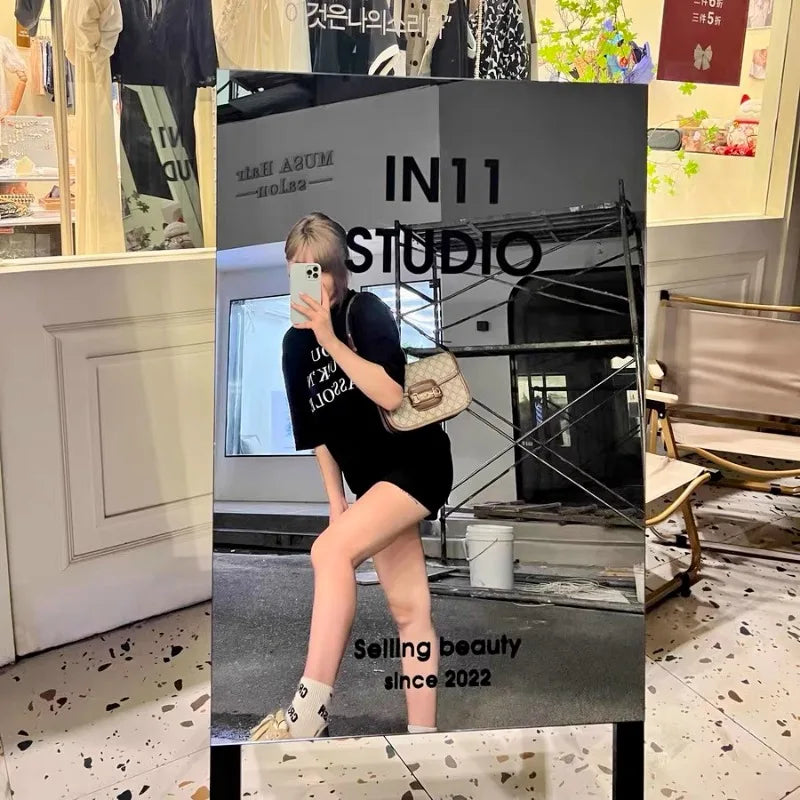 Outdoor photo mirror floor-to-ceiling clothing store display board door sign billboard mirror