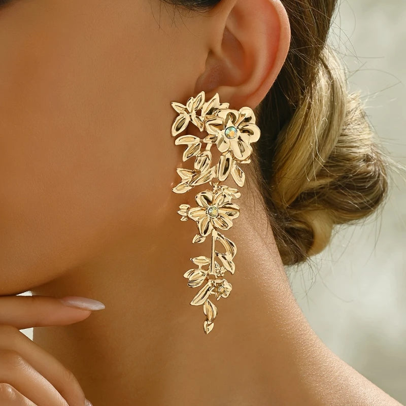 New Personalized Punk Style Flowers Long Drop Earrings Ladies Fashion Trend Holiday Party Accessories Jewelry Gifts