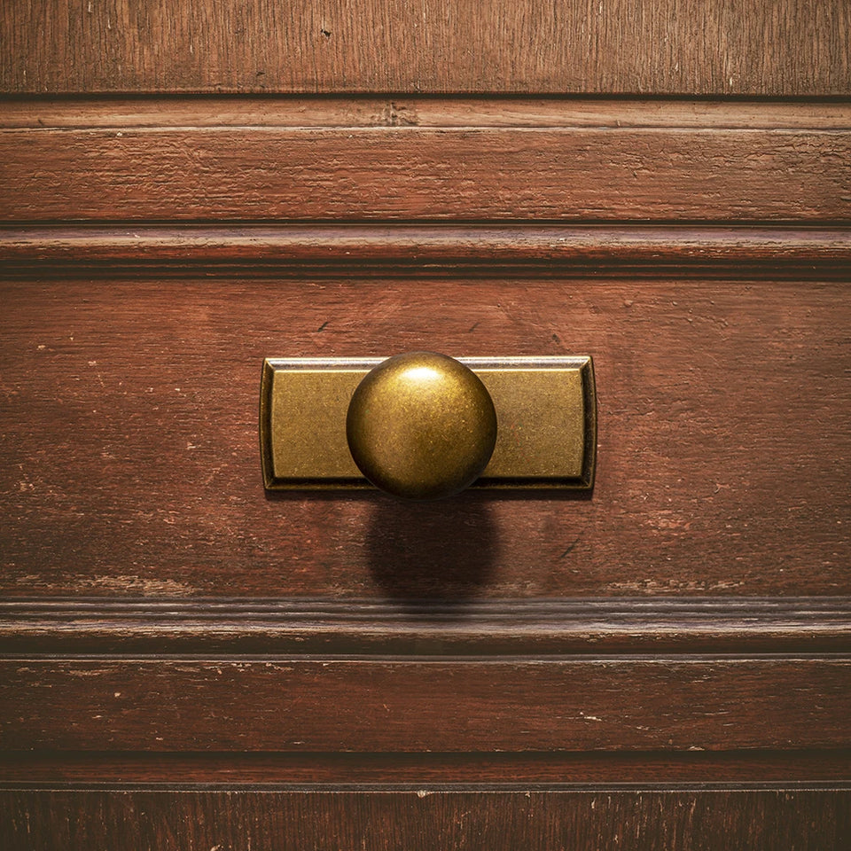 Antique Brass Handle with Backboard Vintage Cover Up Furniture Handle Drawer Cupboard Bar Pull Handle for Home