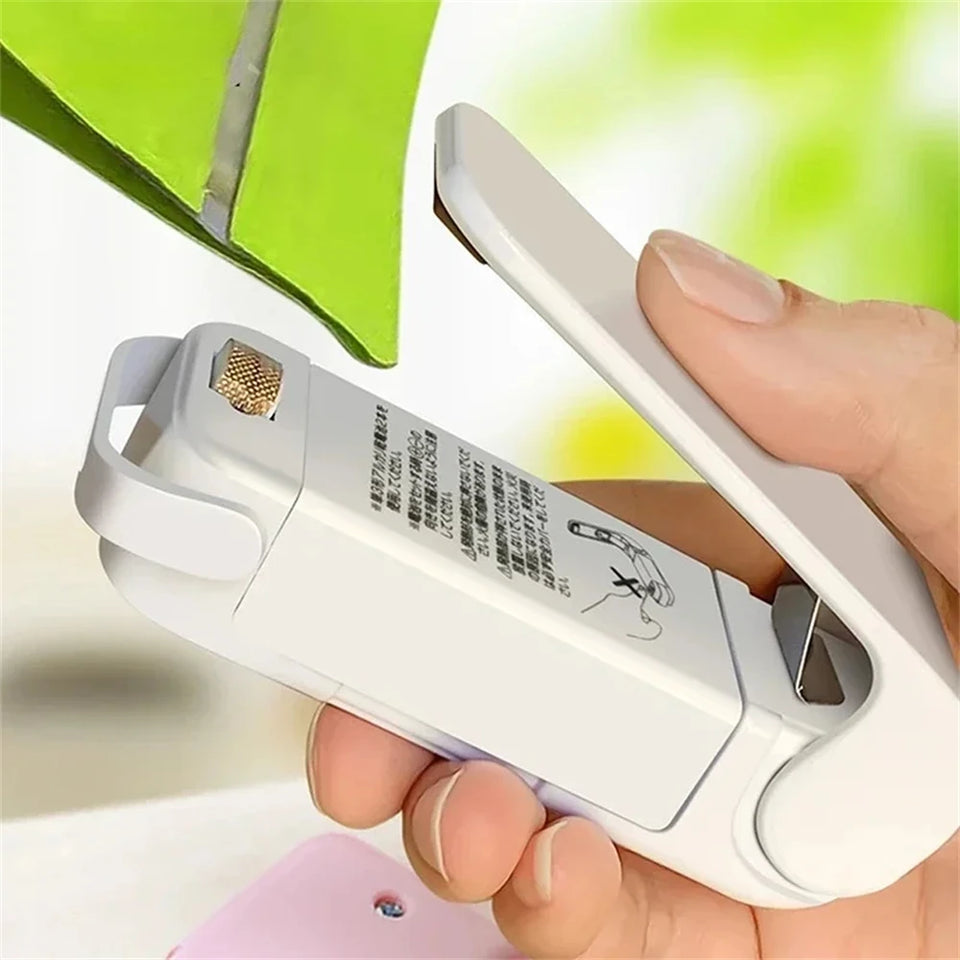 Mini Heat Bag Sealing Machine Thermal Plastic Food Bag Closure Portable  Kitchen Special ToolsFood Packaging Heat Sealer