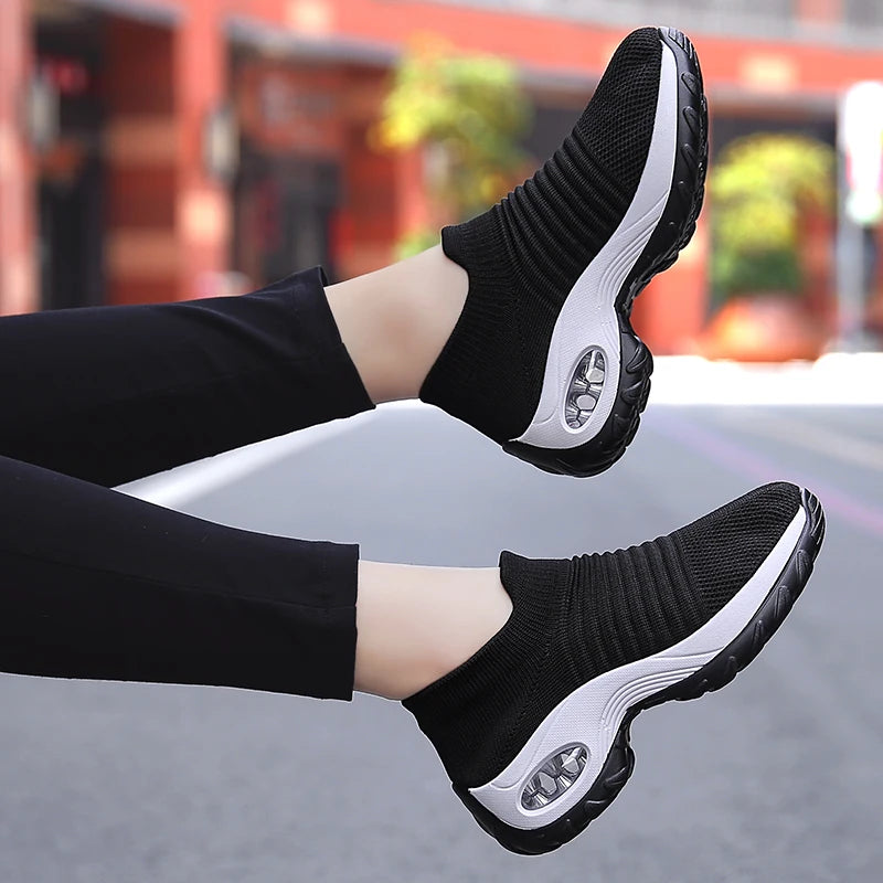 Women Sneakers Fashion Black Sports Casual Shoes Breathable Mesh Lightweight Air Cushion Non-Slip Running Shoe Zapatillas