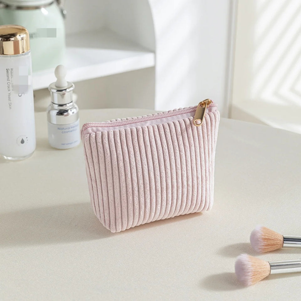 4Pcs Comestic Bag Make Up Storage Organizer Puffy Makeup Bag Comestic Pouch for Travel Portable Velet Large Toiletry Bag Organiz