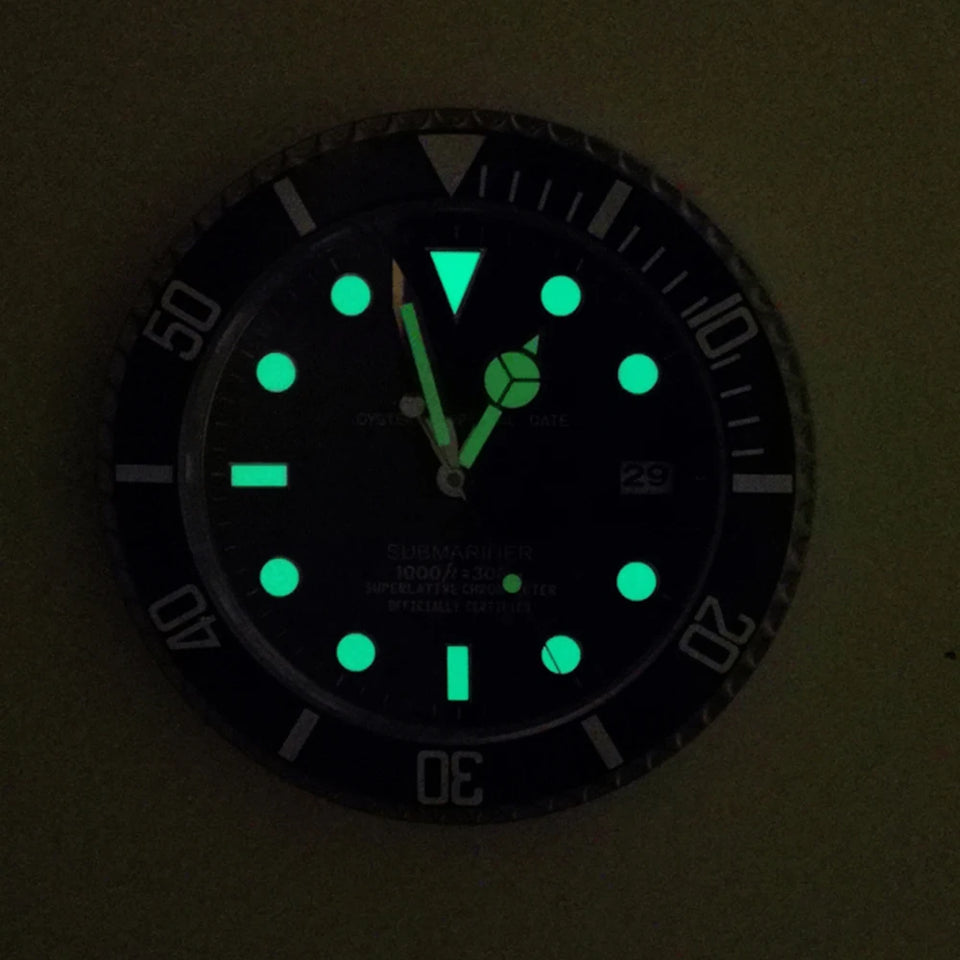 1pc 13 inch luxury creative metal wall clock, living room and study decoration wall clock, fluorescent clock dial, battery free
