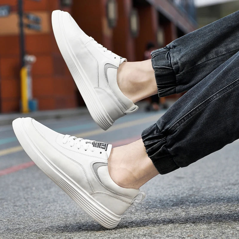 Genuine Leather Men Skateboard Shoes Youth Sneakers Designer Brand Vulcanize Footwear Fashion Male Casual Shoes New Trend Flats