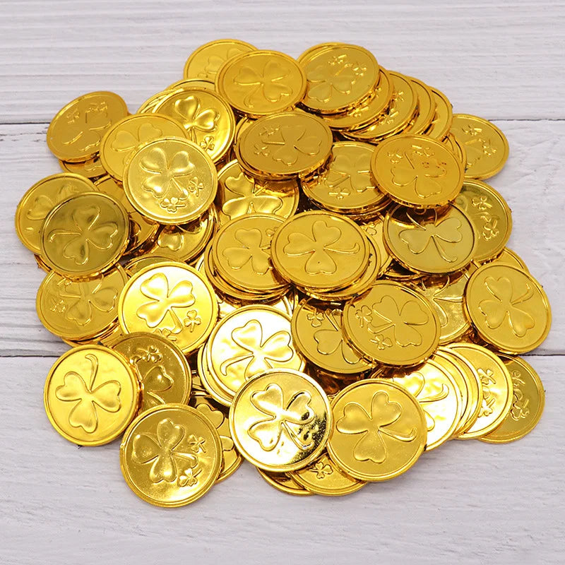 20/50/100pcs Clover Pattern Plastic Coin Fake Treasure Gift Simulation Coin Festival Decor Birthday Toys Kids Party Supplies