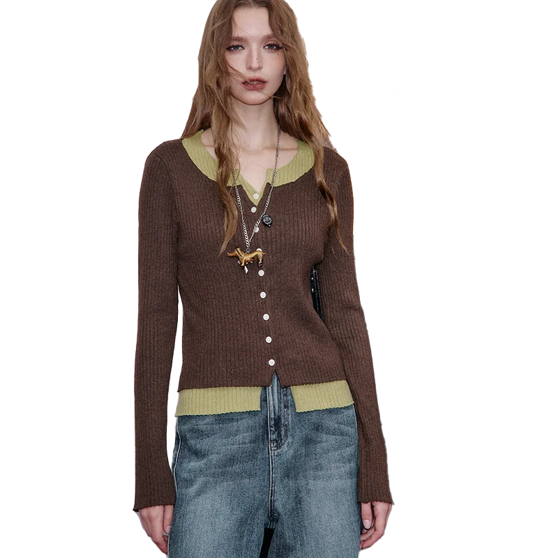 ELFSACK 2025 Autumn New Arrivals Casual V Neck Color Block False Two Piece Knitted Sweater For Woman