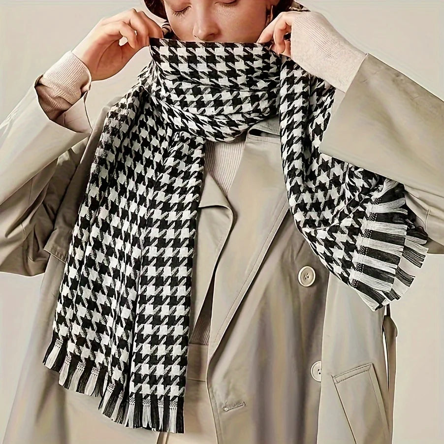 Winter Fashion Black White Plaid Scarf for Women Men Classic Warm Chunky Soft Cashmere Feel Scarves Match Overcoat Knitted Shawl