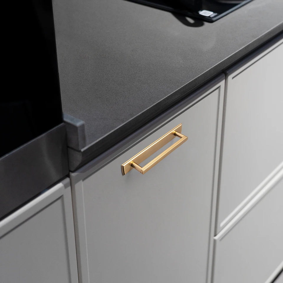 Antique Brass Handle with Backboard Vintage Cover Up Furniture Handle Drawer Cupboard Bar Pull Handle for Home