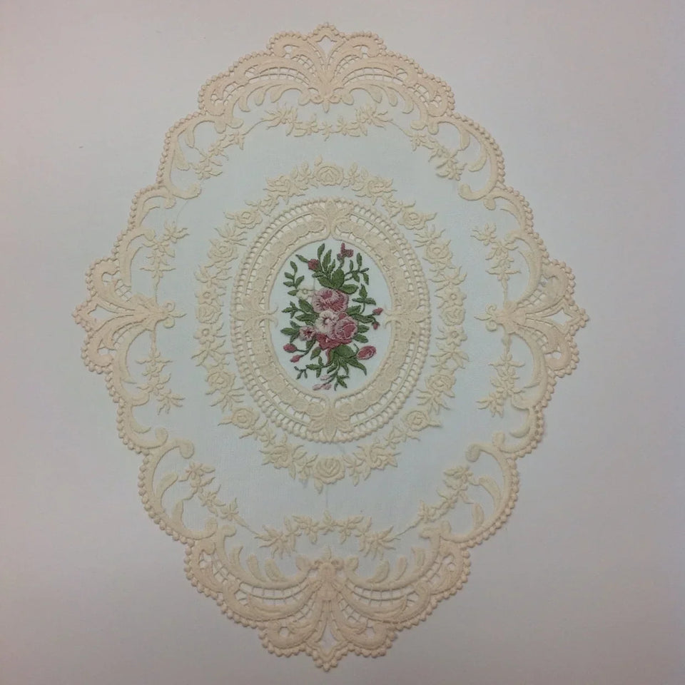 New Oval Lace Embroidery Table Place Mat Ins Christmas Pads Cloth Placemat Cup Coffee Tea Coaster Doily Kitchen Table Decoration