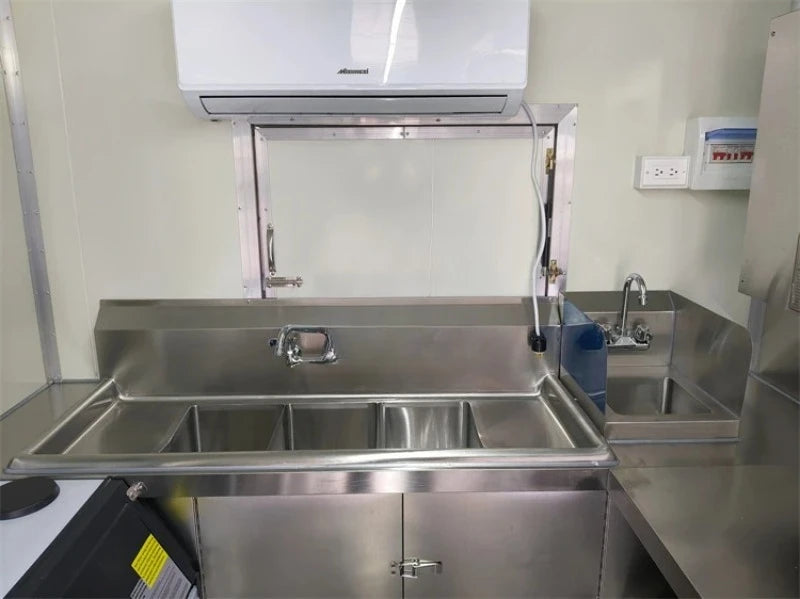 Customized Factory Price Mobile Street Food Truck Fully Equipment Food Trailer Square Hamburgers Pizza Bbq Fast Food Trailer For