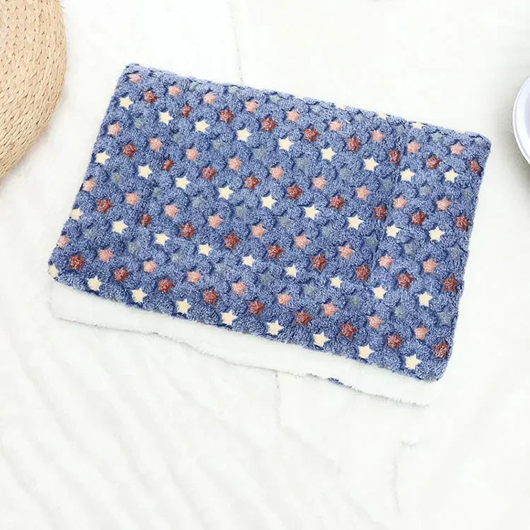 Four Seasons Universal Cat Litter Pet Mat Soft Cat and Dog Sleeping Mat Blanket Thickened Pet Mat Dog Kennel Non-slip Cushion