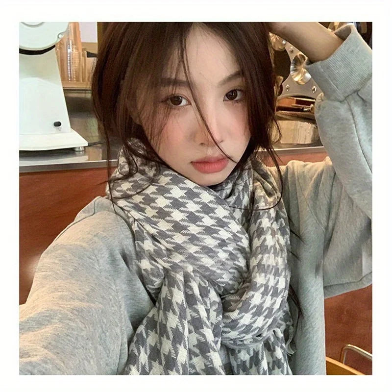 Winter Fashion Black White Plaid Scarf for Women Men Classic Warm Chunky Soft Cashmere Feel Scarves Match Overcoat Knitted Shawl